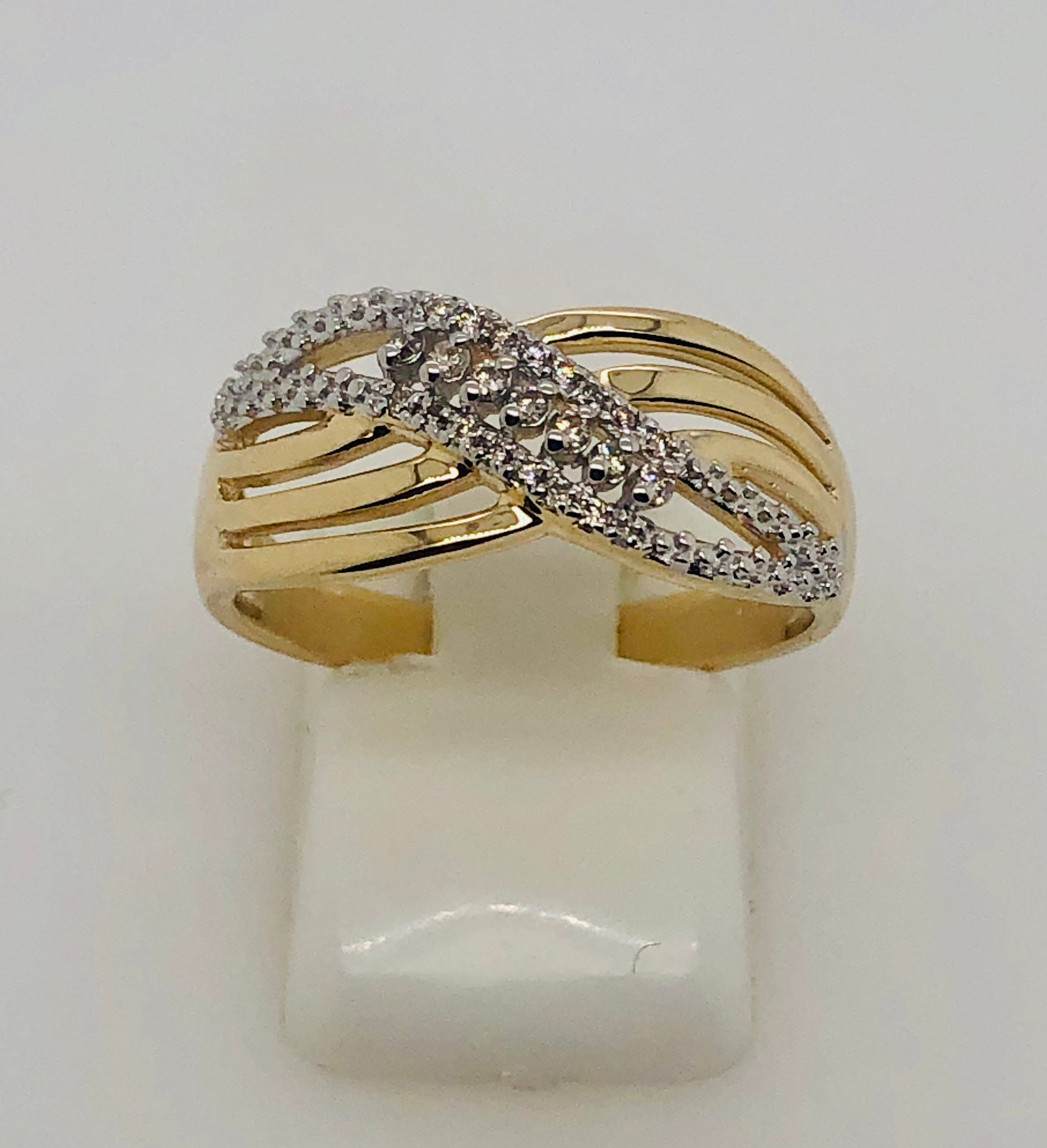 9ct Yellow Gold 0.15ct Diamond Crossover Ring - Stonex Jewellers
