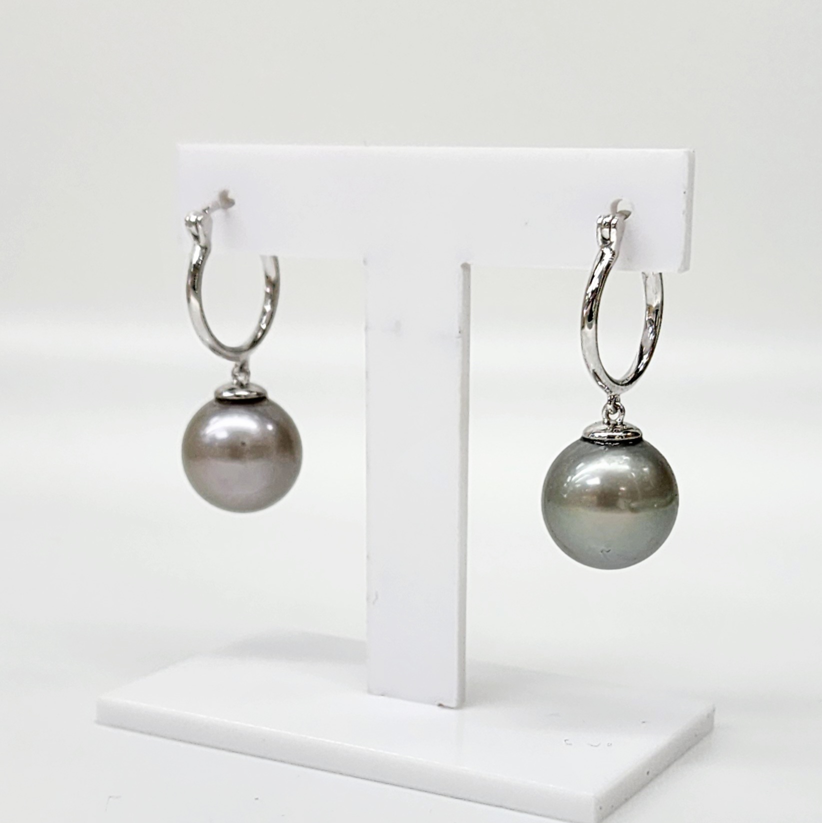 Sterling Silver 11-12mm Round Grey Colour Tahitian Black Pearl Hoop Earring