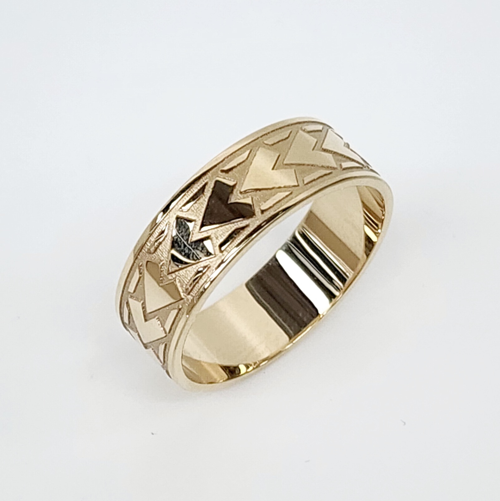 9ct Yellow Gold 8mm Wide Diamond Spear Patterned Wedding Ring Gold Rings, Men's Gold Rings 