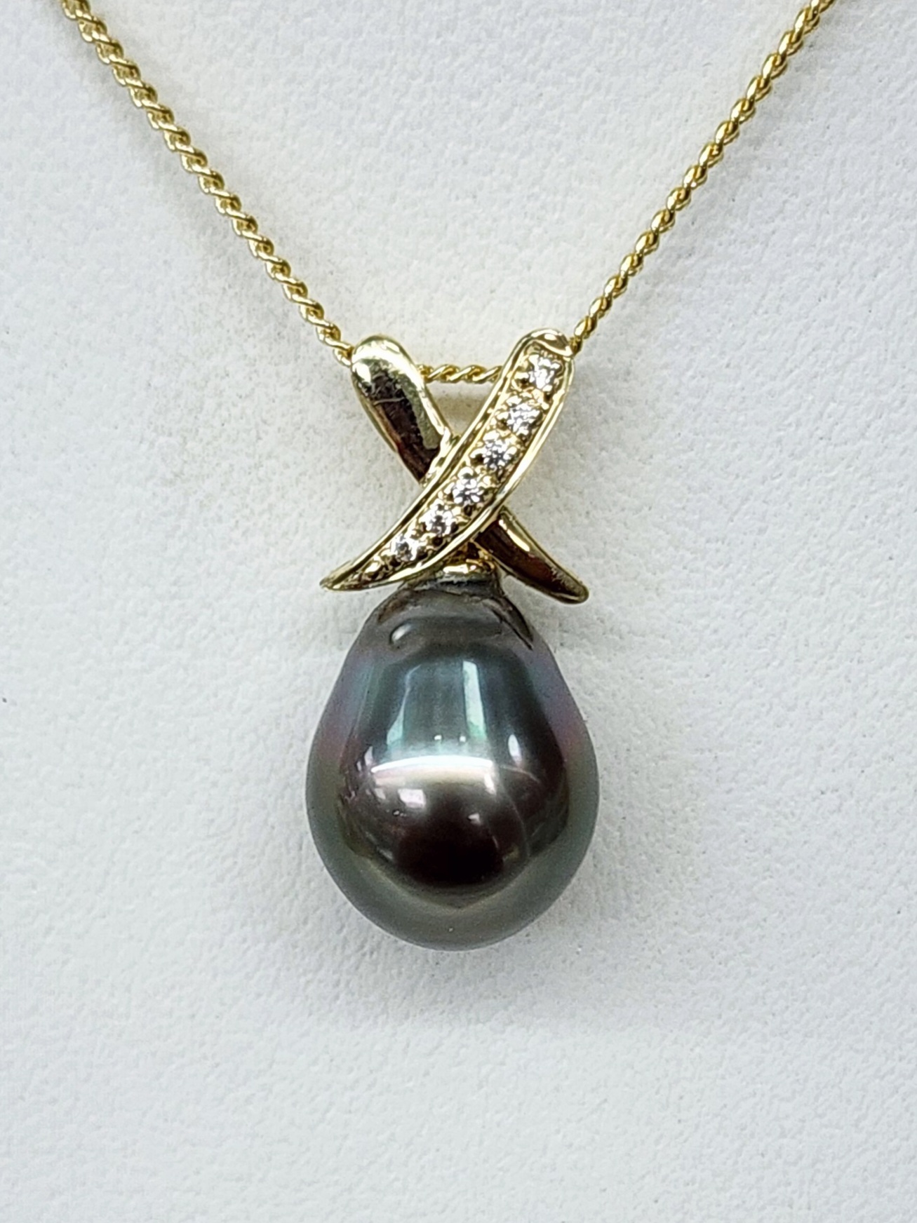 9ct Yellow Gold 10.5-11.0mm Teardrop Tahitian Black Pearl Pendant with Diamond Setting Cap Gold Pearl Jewellery, Pearl Jewellery 