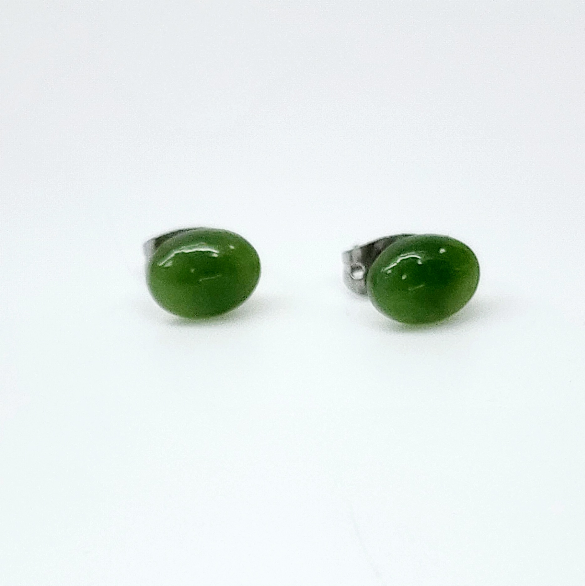 New Zealand Greenstone Oval Stud Earrings in Surgical Steel Greenstone Jewellery 