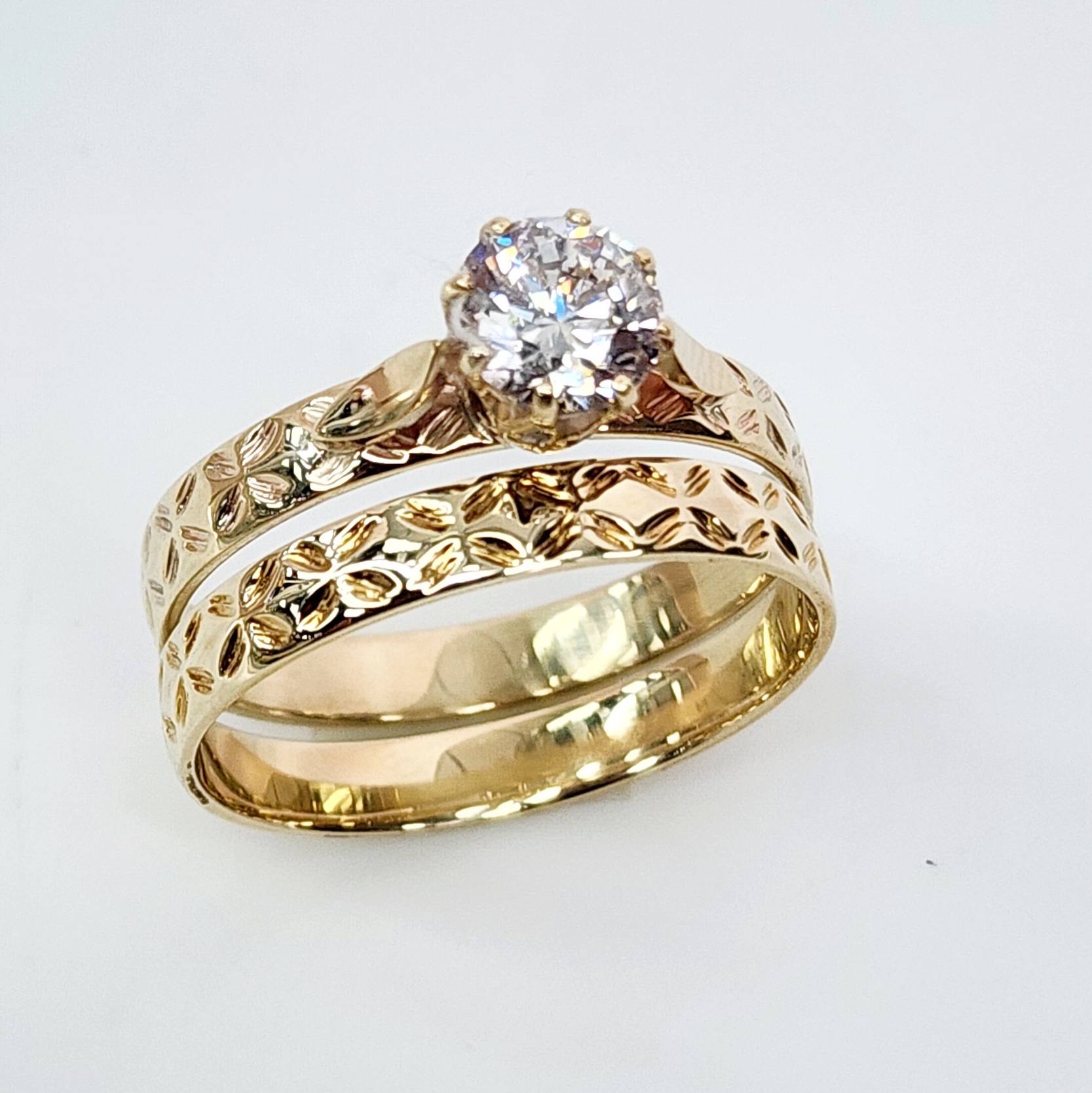 9ct Yellow Gold 2 Piece Wedding Set with Polynesian Design and Cubic Zirconia Setting Gold Rings 