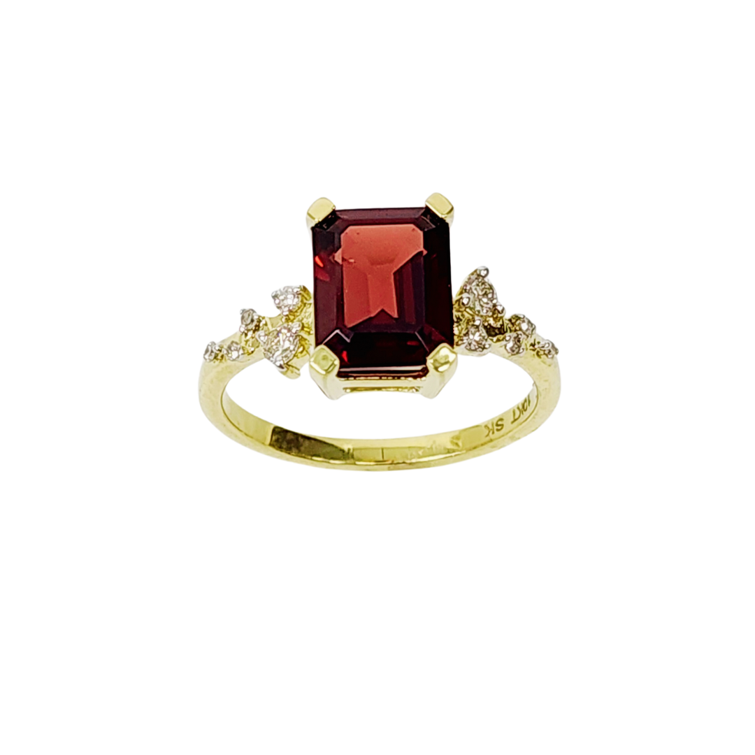 10ct Yellow Gold 0.15ct Diamond & 2.75ct Emerald Cut Garnet Ring - SKR41115GT bulova 